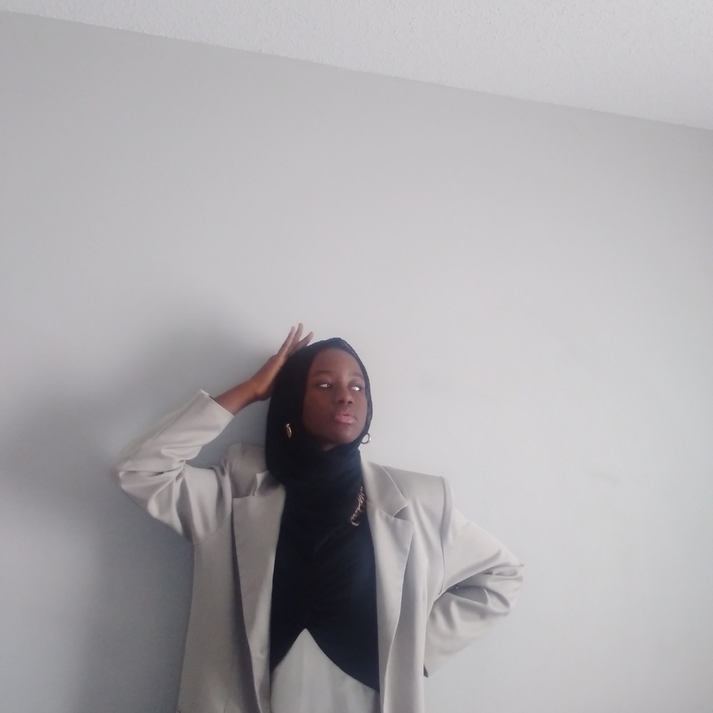 Dress - Picture 9 of 14